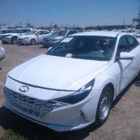 Hyundai Elantra 2023