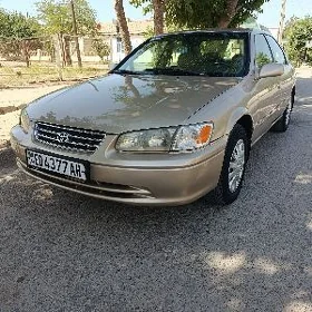 Toyota Camry 2000