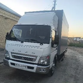 Mitsubishi Canter 2025