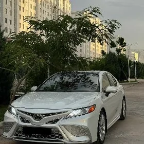 Toyota Camry 2020