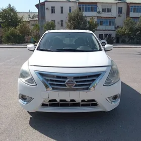 Nissan Versa 2019
