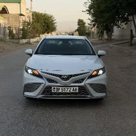 Toyota Camry 2023