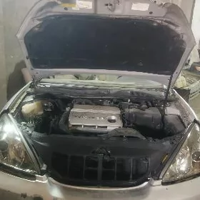 Leksus Es 330
