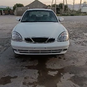 Daewoo Nubira 2000
