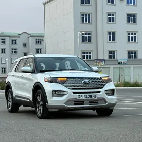 Ford Explorer 2023