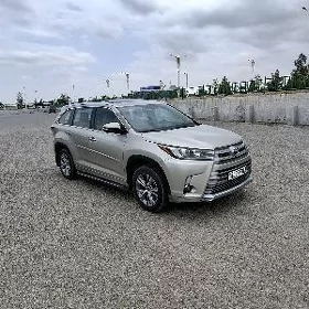 Toyota Highlander 2016