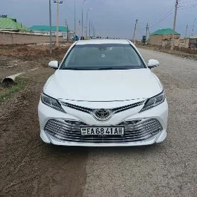 Toyota Camry 2018