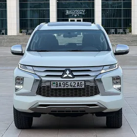 Mitsubishi Montero Sport 2024