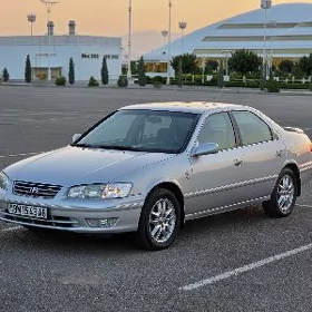 Toyota Camry 2001