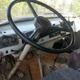 UAZ 452 1981