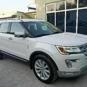 Ford Explorer 2019