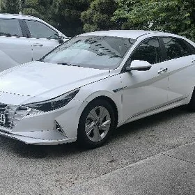 Hyundai Elantra 2021