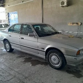 BMW 525 1990