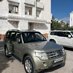 Mitsubishi Pajero 2007