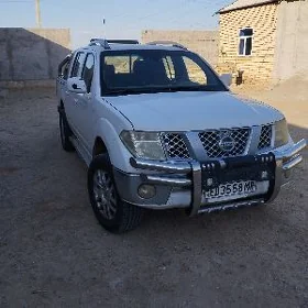 Nissan Navara 2012