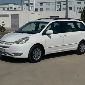 Toyota Sienna 2004