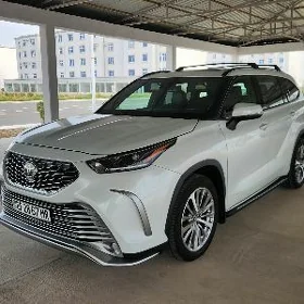 Toyota Highlander 2022