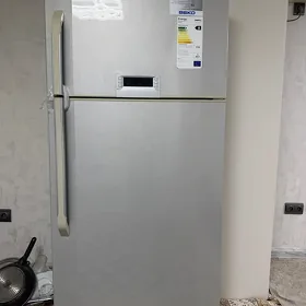 Beko  650L