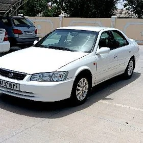 Toyota Camry 2001