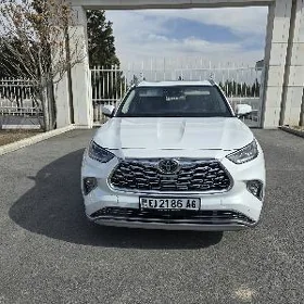 Toyota Highlander 2022