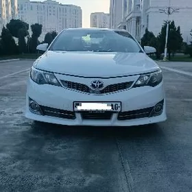 Toyota Camry 2013