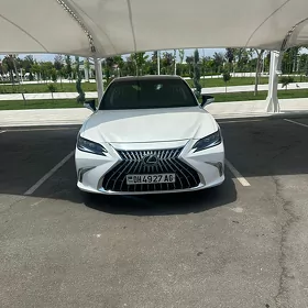 Lexus ES 350 2022