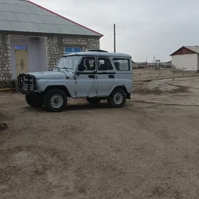 UAZ 469 1999