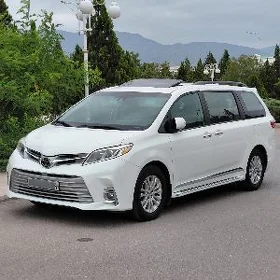 Toyota Sienna 2019