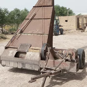 MTZ 82 2000