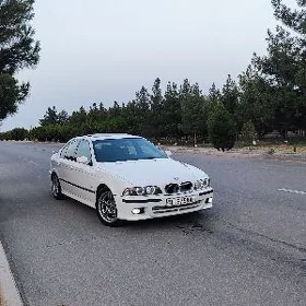 BMW E39 2001