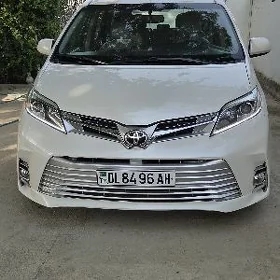 Toyota Sienna 2017