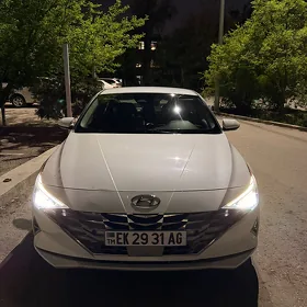 Hyundai Elantra 2021