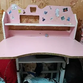 стол