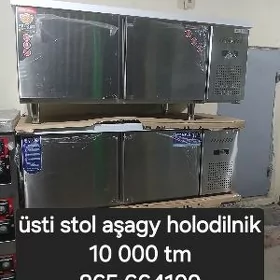Üsti stol aşagy holodilnik