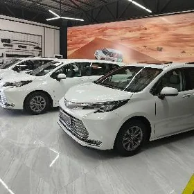 Toyota Sienna 2023