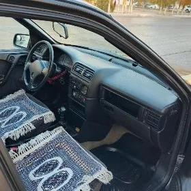 Opel Vectra 1990