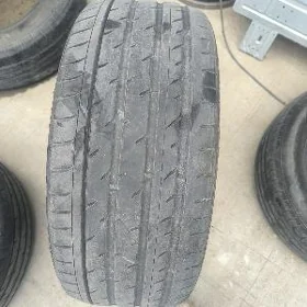 235/45/17