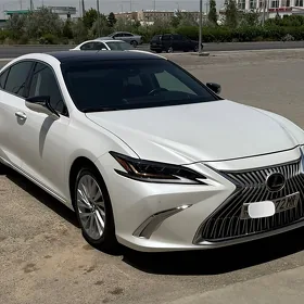 Lexus ES 350 2019
