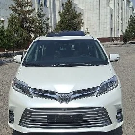 Toyota Sienna 2018