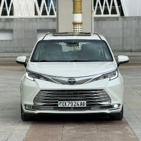 Toyota Sienna 2021
