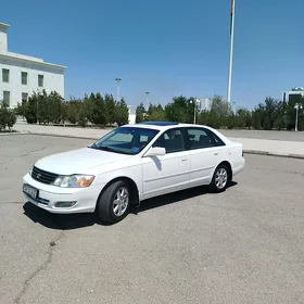 Toyota Avalon 2000