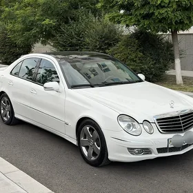 Mercedes-Benz 500E 2004