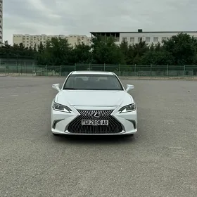 Lexus ES 300h 2021