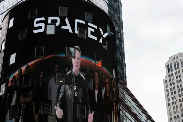 SpaceX paýnama bahasynyň peselmeginden soň ilkinji gezek $20 milliardlyk obligasiýalary ýerleşdirer