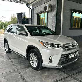 Toyota Highlander 2018