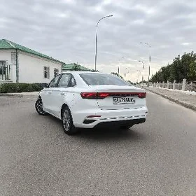 Geely Emgrand 2025