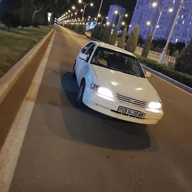 Toyota Corona 1998