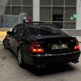 Mercedes-Benz E-Class 2003