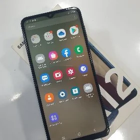 Samsung A12