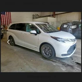 Toyota Sienna 2022